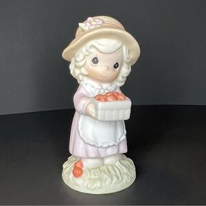 Precious Moments-You’re the Berry Best-139513-Vintage 1996